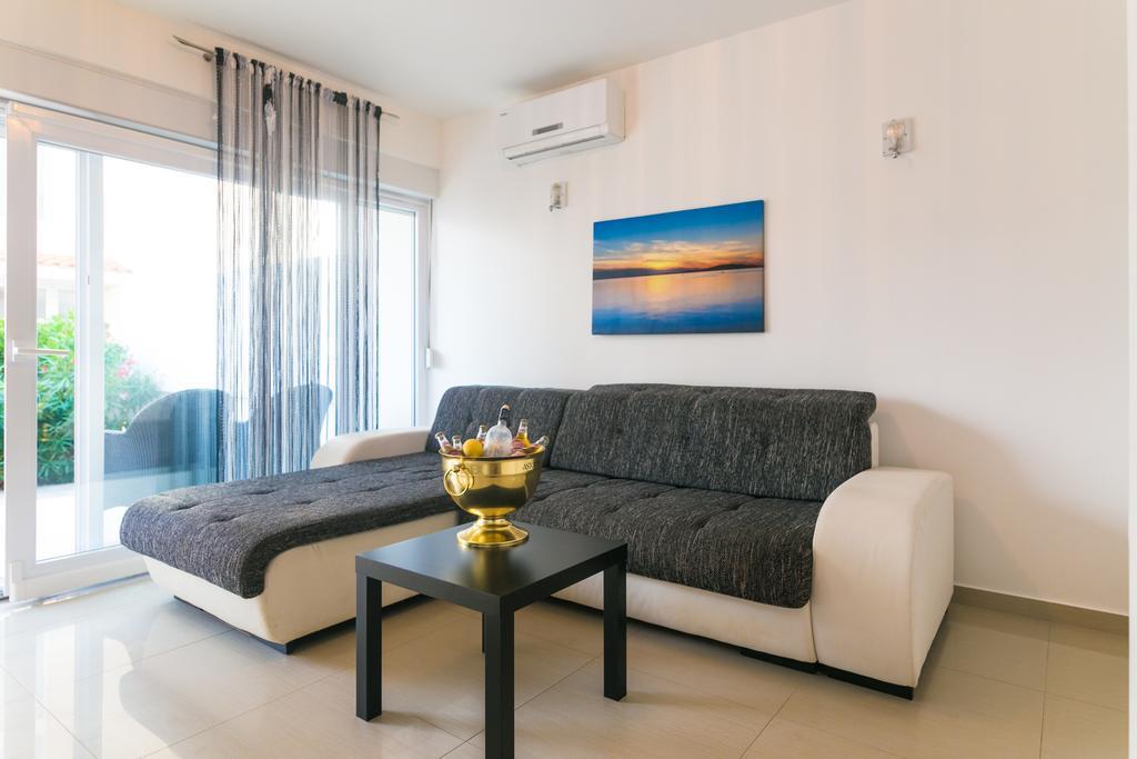 Villa Tina نوفاليا المظهر الخارجي الصورة